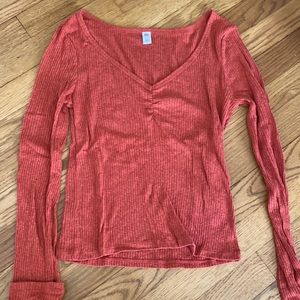 Long sleeve v neck shirt